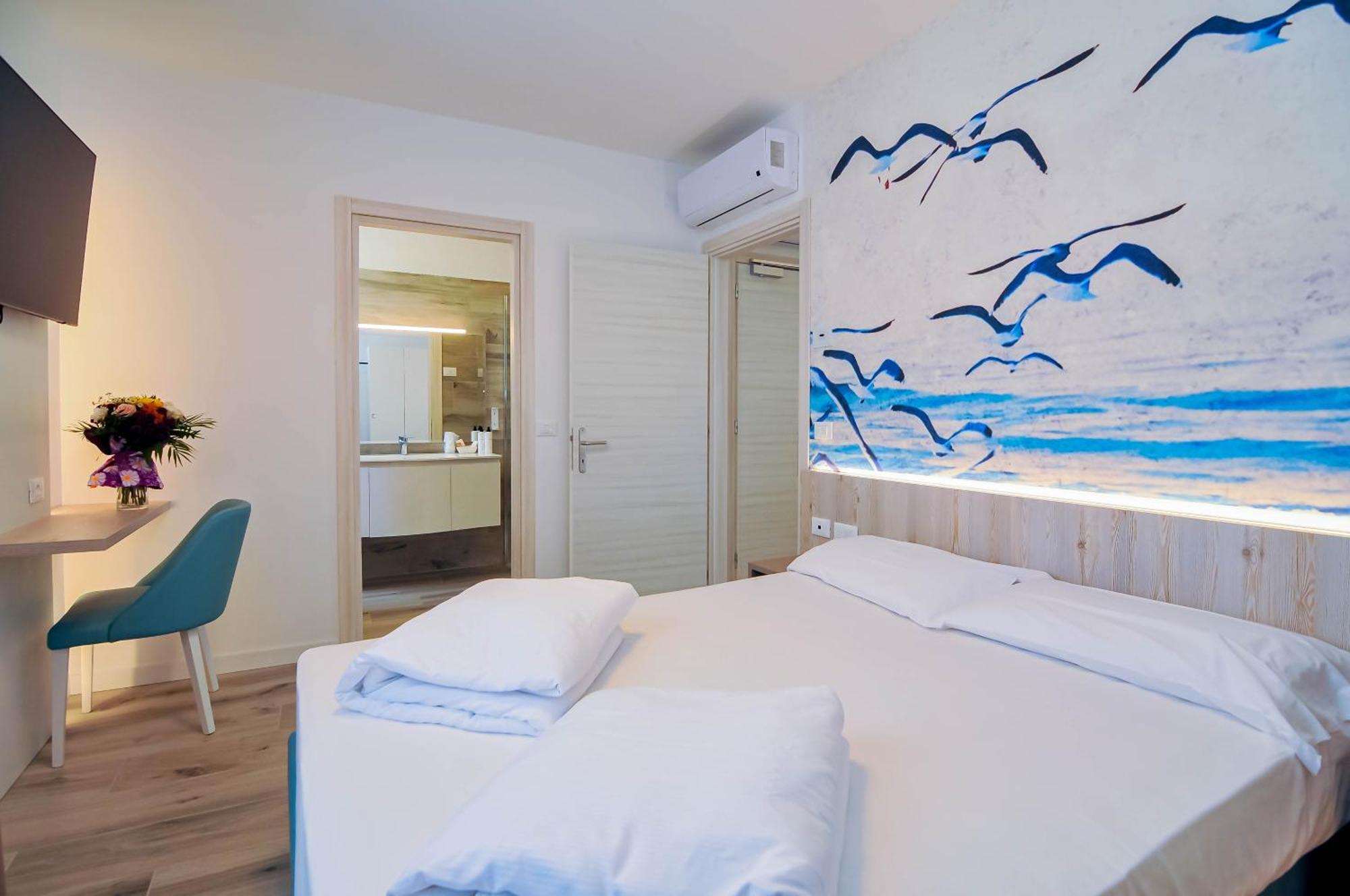 Marina Suites & Apartments 4 Stelle S Caorle Eksteriør bilde