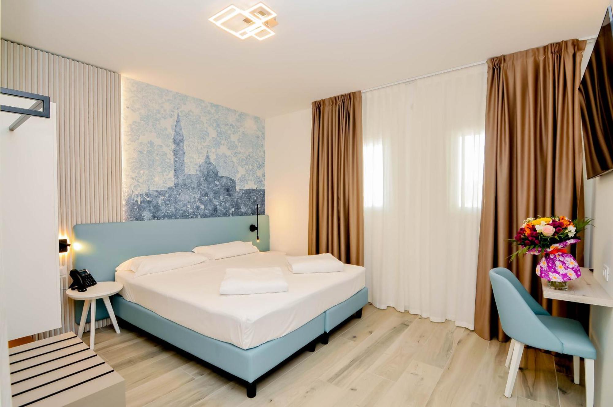 Marina Suites & Apartments 4 Stelle S Caorle Eksteriør bilde