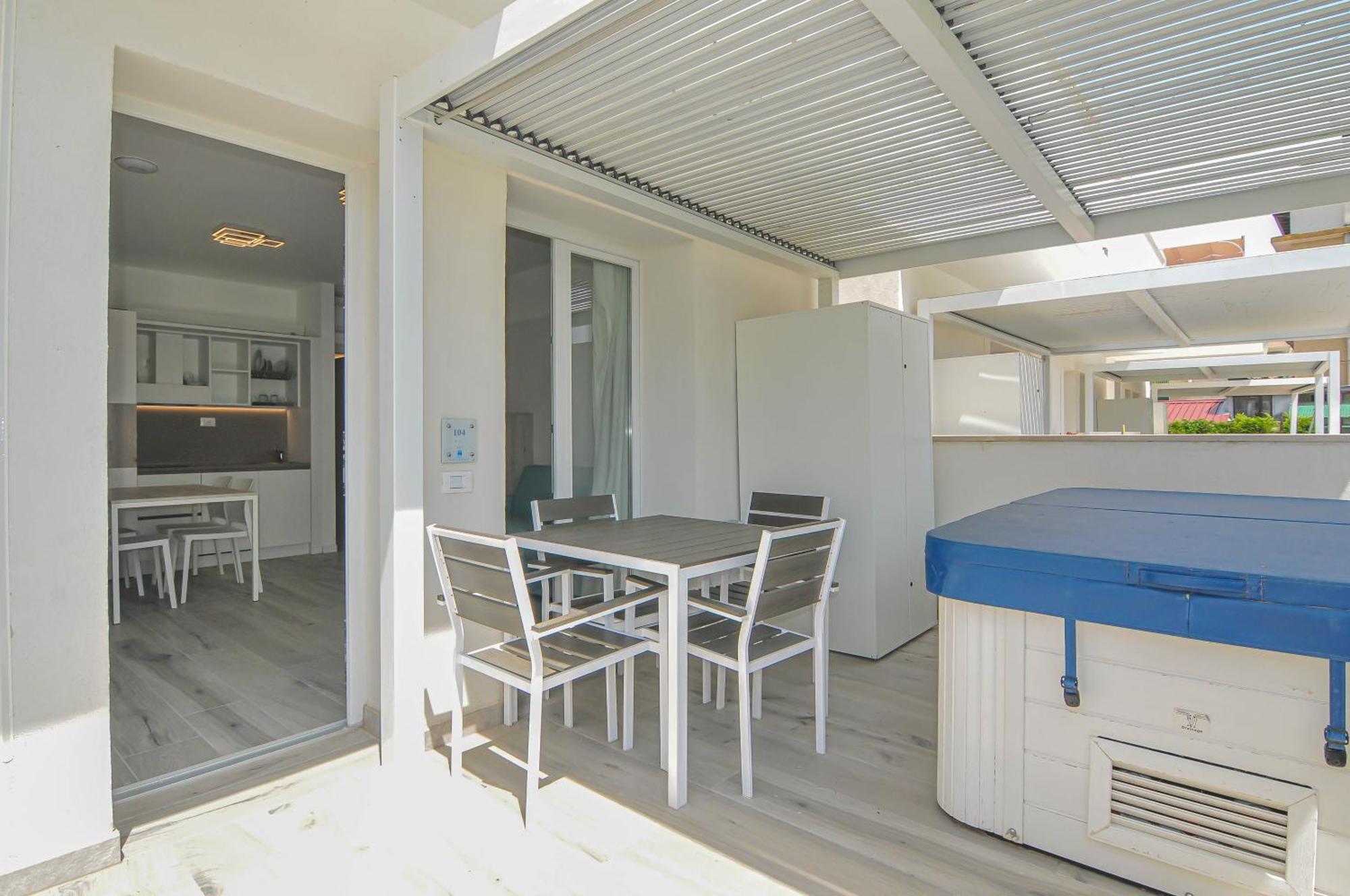 Marina Suites & Apartments 4 Stelle S Caorle Eksteriør bilde