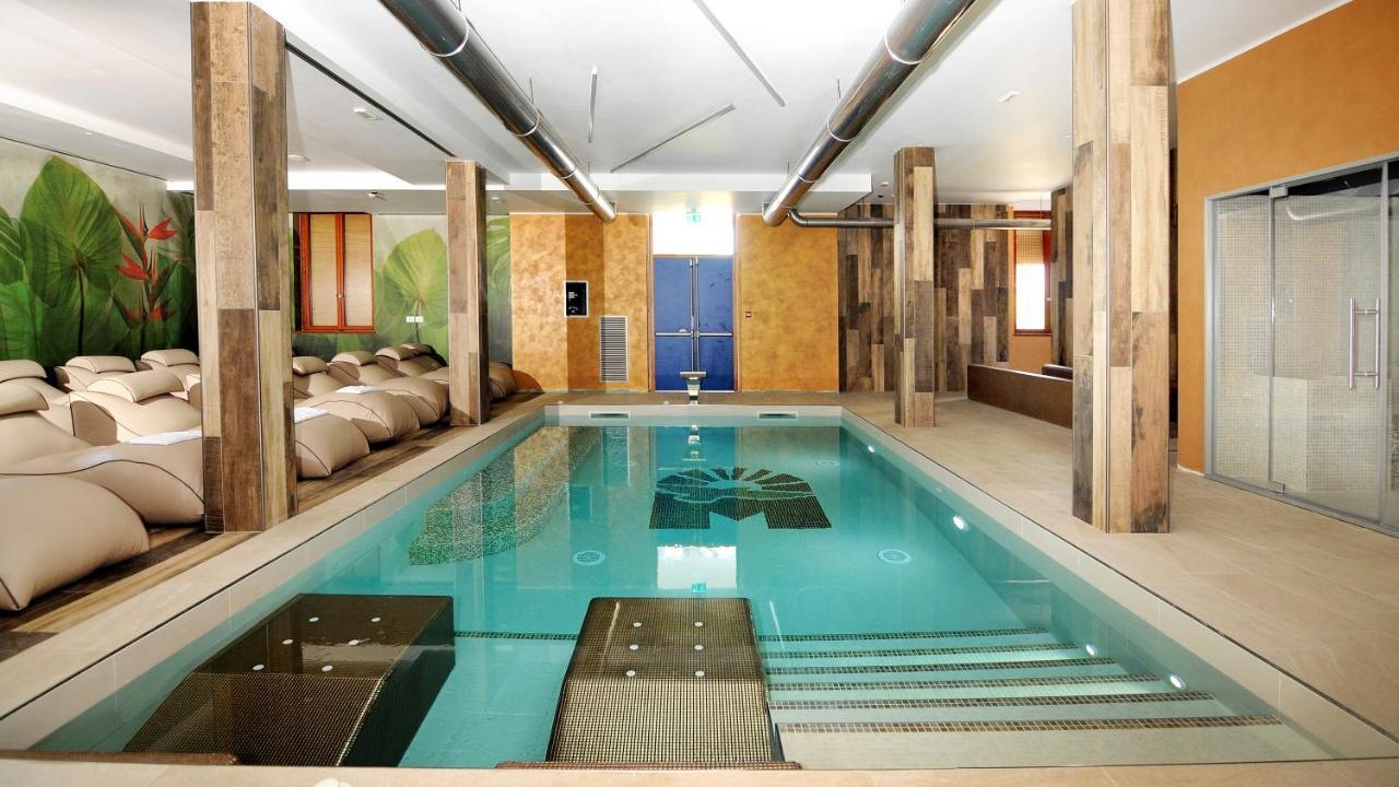 Marina Suites & Apartments 4 Stelle S Caorle Eksteriør bilde